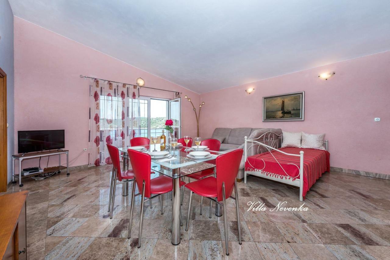 Apartments Villa Nevenka Rogoznica  Ngoại thất bức ảnh